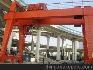 山東冠華供應 多種型號雙梁門(mén)式起重機圖片