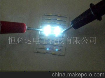 LED(D)