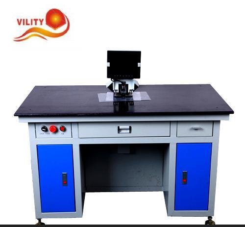 供應(yīng)威利特VT015面板,銘板,菲林,重氮片CCD自動(dòng)打孔機(jī)圖片