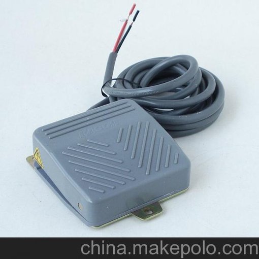 凱昆KACON腳踏開(kāi)關(guān)HRF-M2工業(yè)級小型塑料開(kāi)關(guān)帶2米電纜線(xiàn)圖片