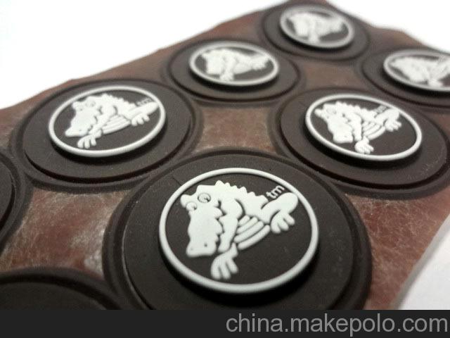 crocs 硅膠壓布商標膠章 服飾膠嘜 箱包膠嘜