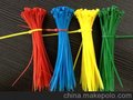 红 黄 蓝 绿 的尼龙扎带 clolor cable tie