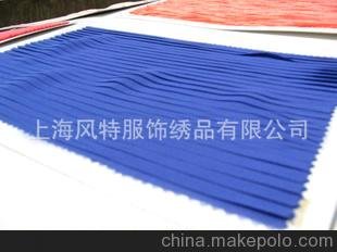 提供服裝特種縫制壓褶加工 服裝壓褶機圖片