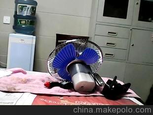 供應12v24v車載電風扇8寸帶夾子帶調試藍色葉全封閉車載電風扇