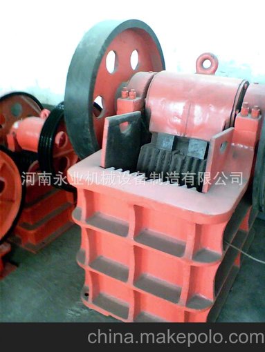 廠家供應(yīng)石料生產(chǎn)線顎式破碎機(jī) 制砂生產(chǎn)線顎破 砂石生產(chǎn)線鄂破圖片