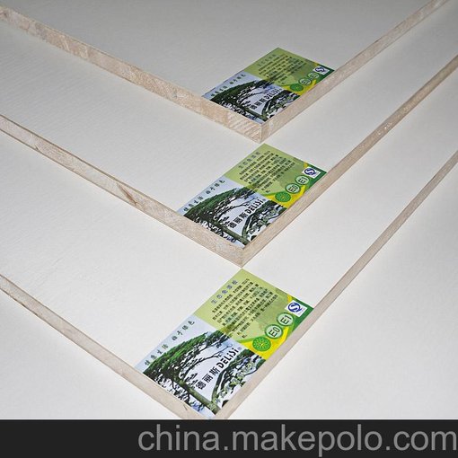 德麗斯生態(tài)免漆雙面暖白杉木馬六甲細(xì)木工板圖片